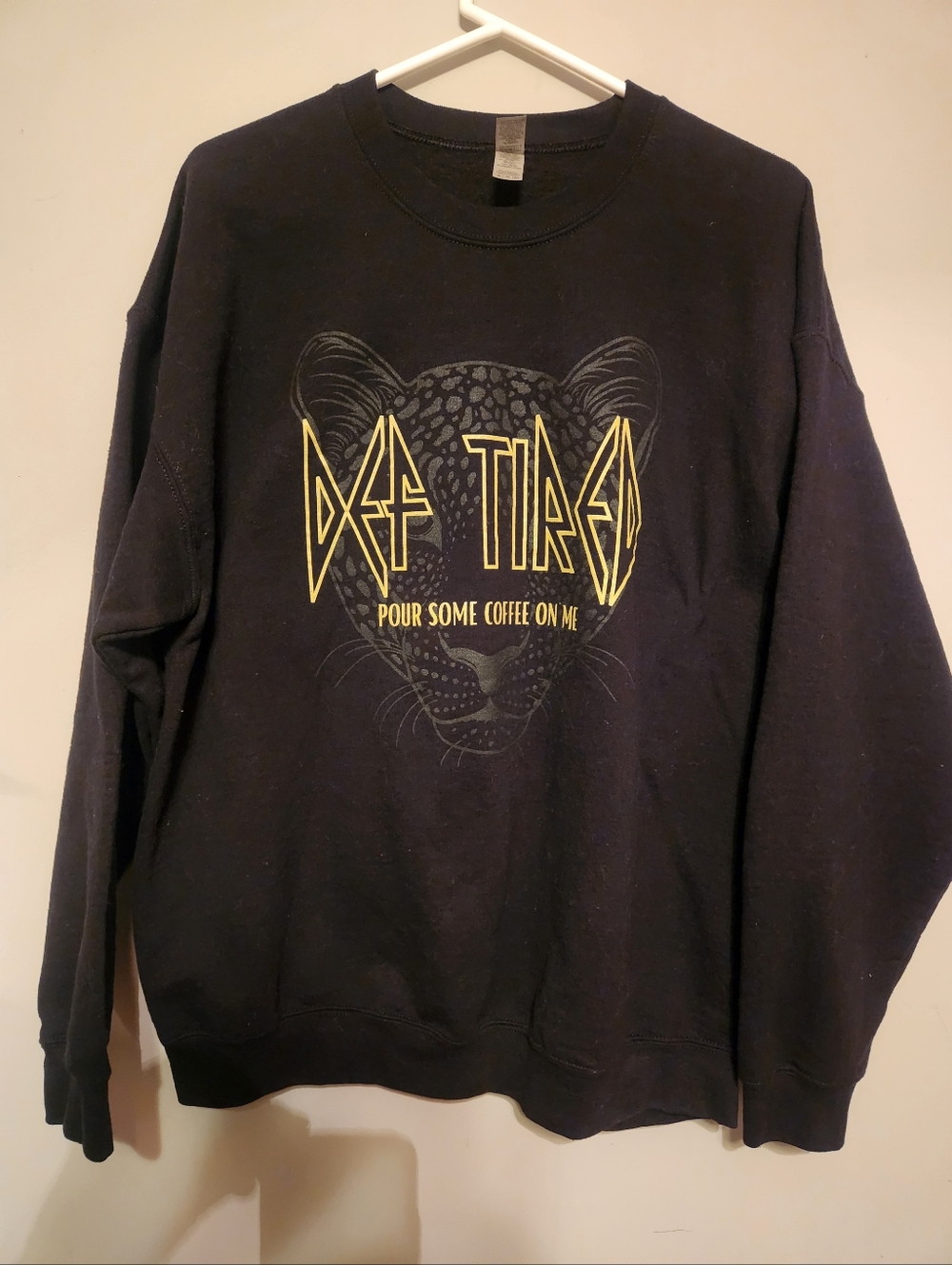 BLACK Sweatshirt. Def Tired Logo. NWOT. SZXL